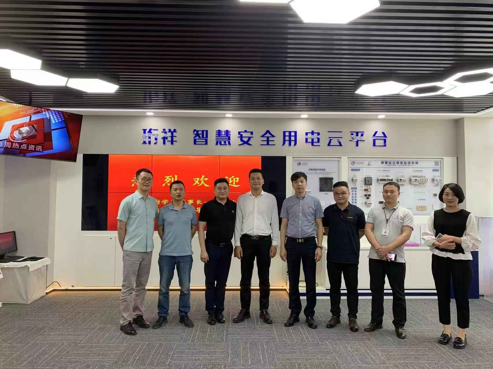 交流赋能 取长补短｜万搏官网-万搏(中国)一站式服务官方网站高层远赴培训交流